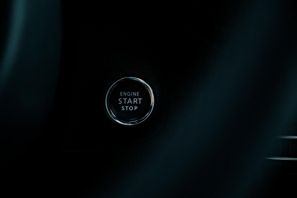 Opel Mokka Electric Edition 50 kWh / Warmtepomp / Zwart Metallic / 1 Eigenaar