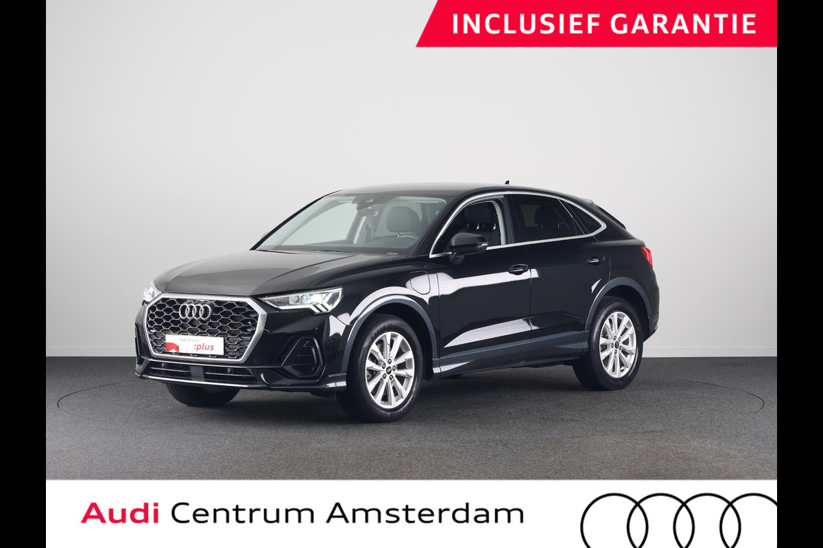 Audi Q3 Sportback 45 TFSI e Business Edition 245 pk S-tronic | Navigatie | Trekhaak (wegklapbaar) | Parkeersensoren achter | Adaptieve cruise control | Stoelverwarming |