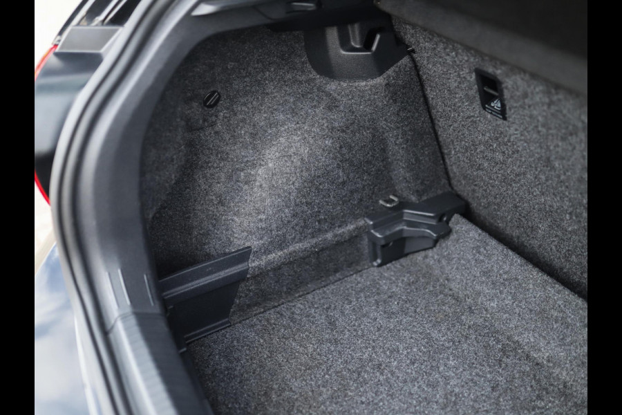 Volkswagen Polo 1.0 MPI Comfortline | Carplay | PDC | Navi