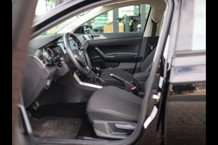 Volkswagen Polo 1.0 MPI Comfortline | Carplay | PDC | Navi