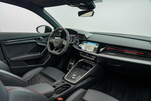 Audi A3 Sportback 2.5 TFSI RS 3 quattro |530pk|Pano|Carbon|Matrix