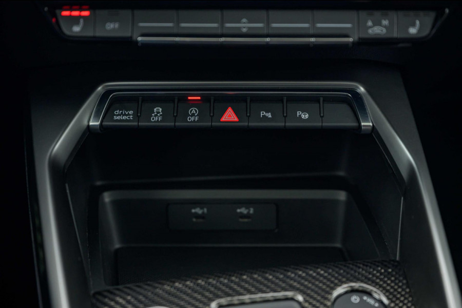 Audi A3 Sportback 2.5 TFSI RS 3 quattro |530pk|Pano|Carbon|Matrix