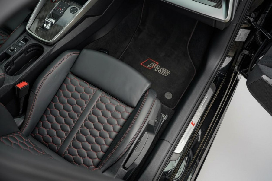 Audi A3 Sportback 2.5 TFSI RS 3 quattro |530pk|Pano|Carbon|Matrix