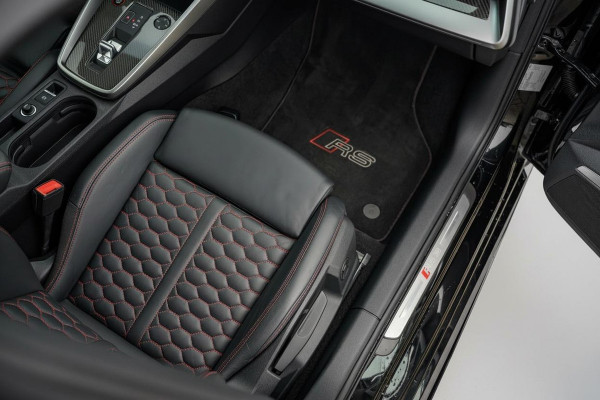 Audi A3 Sportback 2.5 TFSI RS 3 quattro |530pk|Pano|Carbon|Matrix