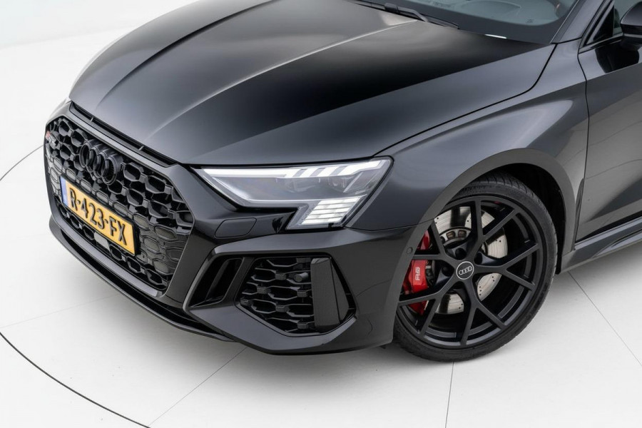 Audi A3 Sportback 2.5 TFSI RS 3 quattro |530pk|Pano|Carbon|Matrix