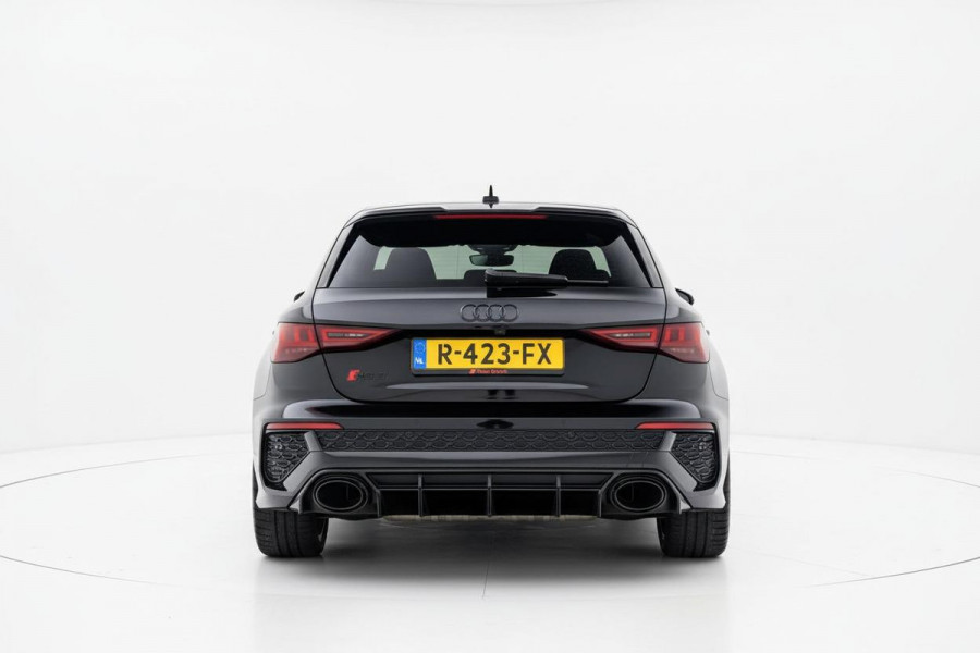 Audi A3 Sportback 2.5 TFSI RS 3 quattro |530pk|Pano|Carbon|Matrix
