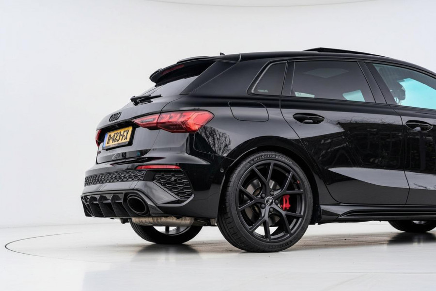 Audi A3 Sportback 2.5 TFSI RS 3 quattro |530pk|Pano|Carbon|Matrix