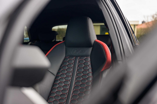 Audi A3 Sportback 2.5 TFSI RS 3 quattro |530pk|Pano|Carbon|Matrix