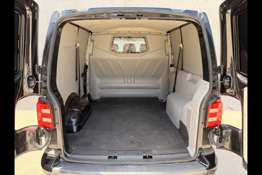 Volkswagen Transporter L2H1 DC 150PK 4Motion DSG 2x schuifdeur