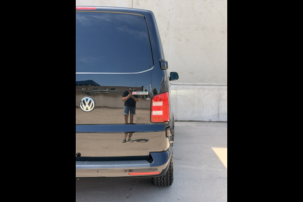 Volkswagen Transporter L2H1 DC 150PK 4Motion DSG 2x schuifdeur
