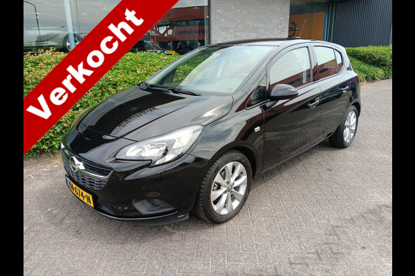 Opel Corsa 1.4 90PK Favourite+ met Airco, PDC, Navigatie, Carplay, Trekhaak, 16" LMV etc. incl. 12 maanden BOVAG-garantie