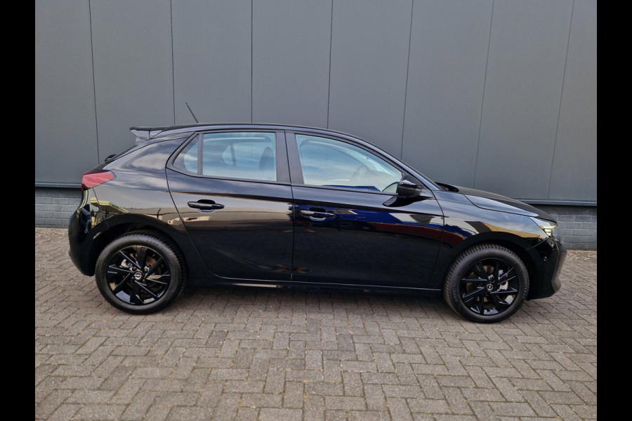 Opel Corsa 1.2 EAT8 101PK Black on Black /Led /Camera