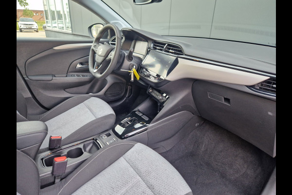 Opel Corsa 1.2 EAT8 101PK Black on Black /Led /Camera