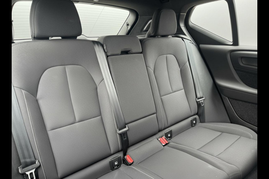 Volvo XC40 1.5 T4 Recharge Inscription Expression | Trekhaak! | Rijklaar geleverd incl 12 maanden BOVAG garantie! |