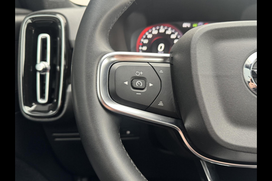 Volvo XC40 1.5 T4 Recharge Inscription Expression | Trekhaak! | Rijklaar geleverd incl 12 maanden BOVAG garantie! |