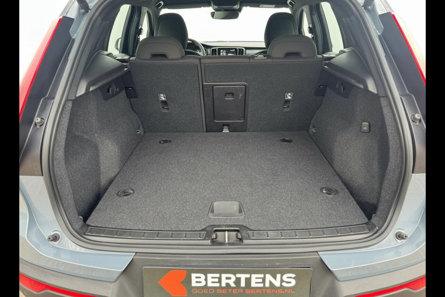 Volvo XC40 1.5 T4 Recharge Inscription Expression | Trekhaak! | Rijklaar geleverd incl 12 maanden BOVAG garantie! |