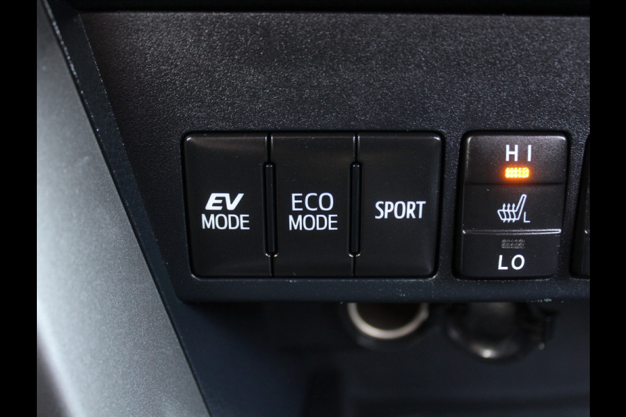Toyota RAV4 2.5 Hybrid Dynamic LEER | NAVI | 360CAMERA | LMV17 | CLIMATE | STOEL/STUURVERW | LED | DAB | ADAPCRUISE