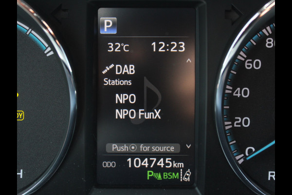 Toyota RAV4 2.5 Hybrid Dynamic LEER | NAVI | 360CAMERA | LMV17 | CLIMATE | STOEL/STUURVERW | LED | DAB | ADAPCRUISE