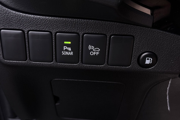 Mitsubishi Outlander 2.4 PHEV Pure (TREKHAAK, STOELVERWARMING, ACHTERUITRIJCAMERA, CRUISE CONTROL, PARKEERSENSOREN)