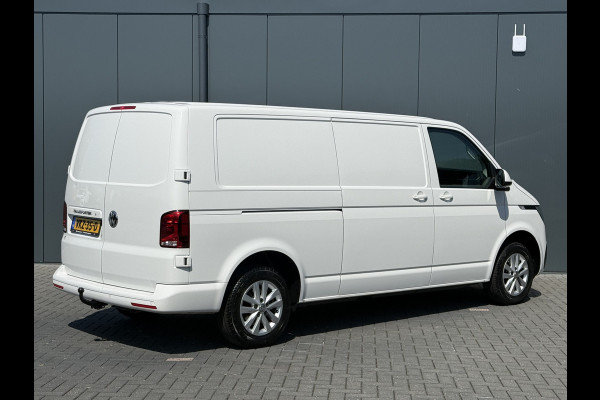 Volkswagen Transporter 2.0 TDI HIGHLINE / L2H1 / TREKHAAK / AIRCO / CRUISE / NAVI / CARPLAY / LMV