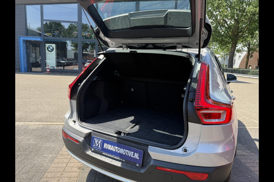 Volvo XC40 1.5 T2 Essential VAN: 32.900,- VOOR: 30.877,- UW WKVOORDEEL: 2.023,-| WINTERPAKKET STOEL + STUURVERWARMING| CARPLAY| ACHTERUITRIJCAMERA