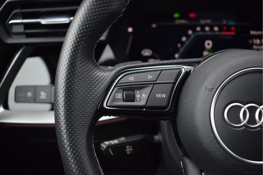 Audi S3 Sportback 2.0 TFSI 310pk Quattro | Pano | Head-Up | B&O | Camera