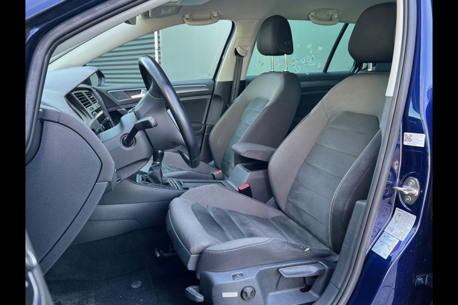 Volkswagen Golf Variant BWJ 2019 | 1.5TSI 131PK Comfortline Bus | TREKHAAK | CLIMA | STOELVERW | NAVI | PDC 2X | CARPLAY |