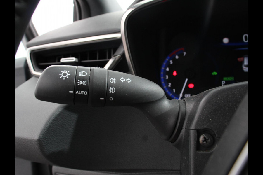 Toyota Corolla Touring Sports 1.8 Automaat Hybrid Business Camera Climate Control Cruise Control Lichtmetalen Velgen Led Parkeersensoren Navigatie Apple Carplay/ Android Auto