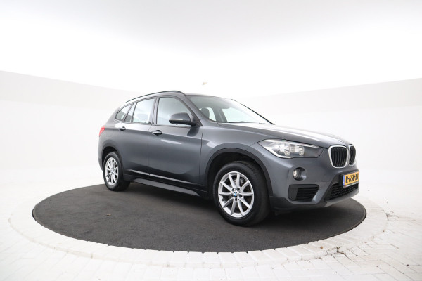 BMW X1 sDrive20i High Executive 192 PK! Navigatie, Stoelverwarming