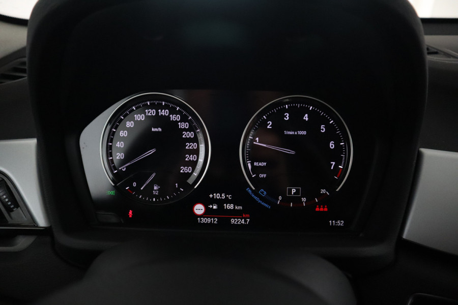 BMW X1 sDrive20i High Executive 192 PK! Navigatie, Stoelverwarming