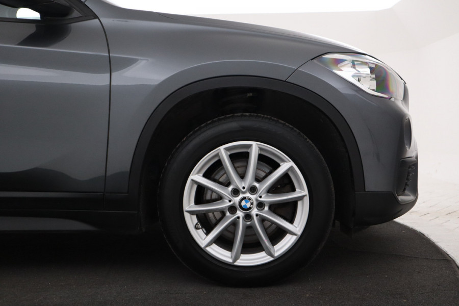 BMW X1 sDrive20i High Executive 192 PK! Navigatie, Stoelverwarming