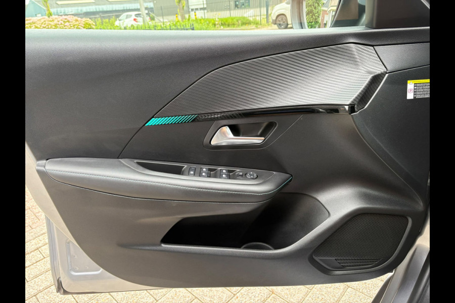 Peugeot 208 1.2 PureTech Allure Pack GARANTIE!, Groot NAVI, DIGITAAL DASH!