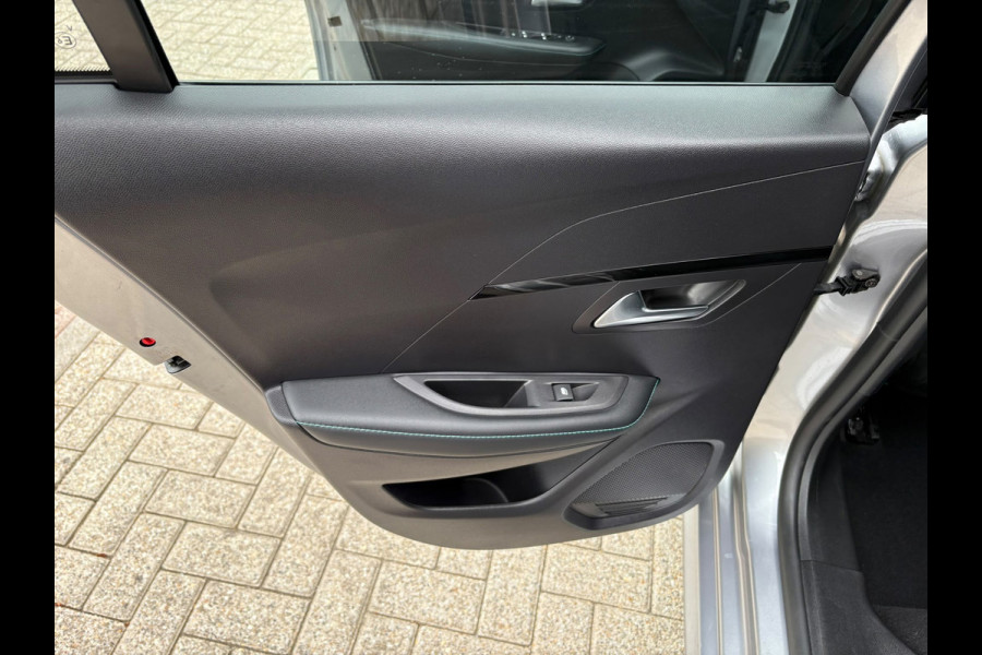Peugeot 208 1.2 PureTech Allure Pack GARANTIE!, Groot NAVI, DIGITAAL DASH!