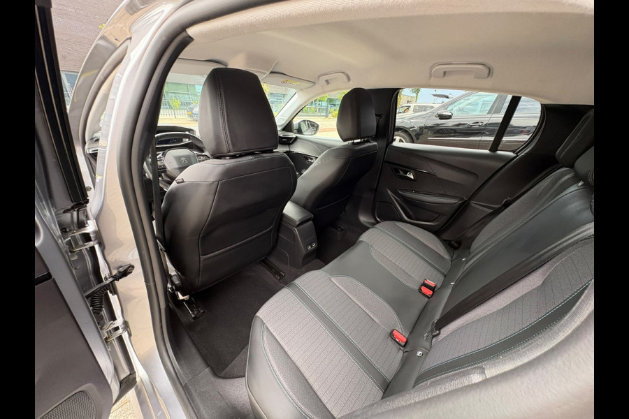 Peugeot 208 1.2 PureTech Allure Pack GARANTIE!, Groot NAVI, DIGITAAL DASH!