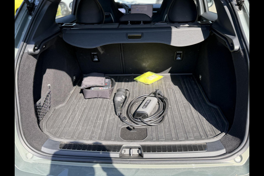 Lynk & Co 01 1.5 Core NIEUW MODEL!| VAN: 36.900,- VOOR 34.440,- UW WKVOORDEEL: 2.460,- | FABRIEKSGARANTIE T/M 2030! | CAMERA| STOELVERWARMING
