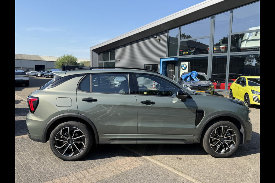 Lynk & Co 01 1.5 Core NIEUW MODEL!| VAN: 36.900,- VOOR 34.440,- UW WKVOORDEEL: 2.460,- | FABRIEKSGARANTIE T/M 2030! | CAMERA| STOELVERWARMING