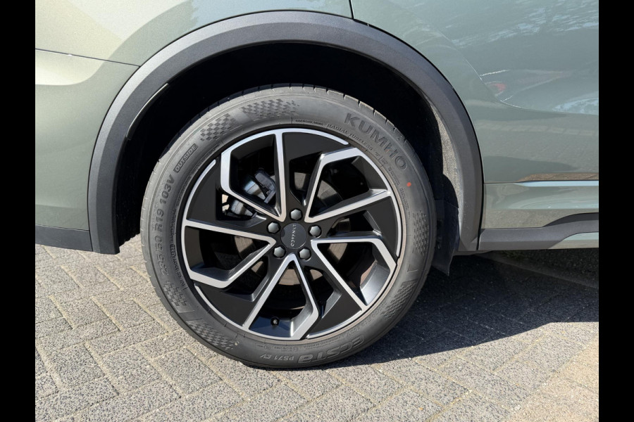 Lynk & Co 01 1.5 Core NIEUW MODEL!| VAN: 36.900,- VOOR 34.440,- UW WKVOORDEEL: 2.460,- | FABRIEKSGARANTIE T/M 2030! | CAMERA| STOELVERWARMING