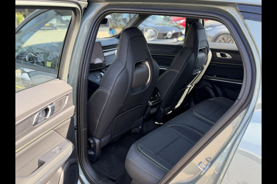 Lynk & Co 01 1.5 Core NIEUW MODEL!| VAN: 36.900,- VOOR 34.440,- UW WKVOORDEEL: 2.460,- | FABRIEKSGARANTIE T/M 2030! | CAMERA| STOELVERWARMING