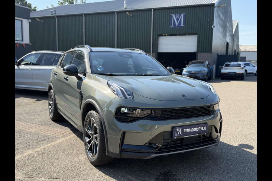 Lynk & Co 01 1.5 Core NIEUW MODEL!| VAN: 36.900,- VOOR 34.440,- UW WKVOORDEEL: 2.460,- | FABRIEKSGARANTIE T/M 2030! | CAMERA| STOELVERWARMING
