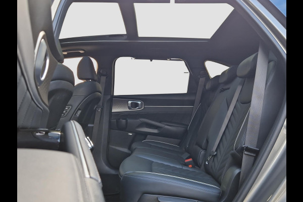 Kia Sorento 1.6 T-GDi Plug-in Hybrid 4WD ExecutiveLine 7p | Pano | Dodehoek Camera | Massage | LED | Leder |