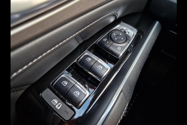 Kia Sorento 1.6 T-GDi Plug-in Hybrid 4WD ExecutiveLine 7p | Pano | Dodehoek Camera | Massage | LED | Leder |