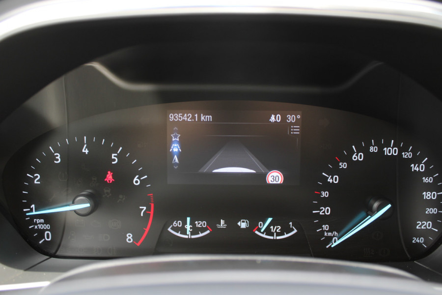Ford FOCUS Wagon 1.0 EcoBoost Titanium Business | Trekhaak | Origin NL | Parkeersensor voor + achter | Carplay