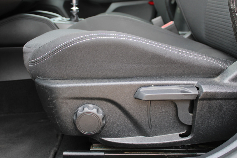 Ford FOCUS Wagon 1.0 EcoBoost Titanium Business | Trekhaak | Origin NL | Parkeersensor voor + achter | Carplay