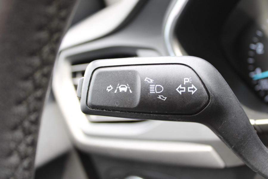 Ford FOCUS Wagon 1.0 EcoBoost Titanium Business | Trekhaak | Origin NL | Parkeersensor voor + achter | Carplay