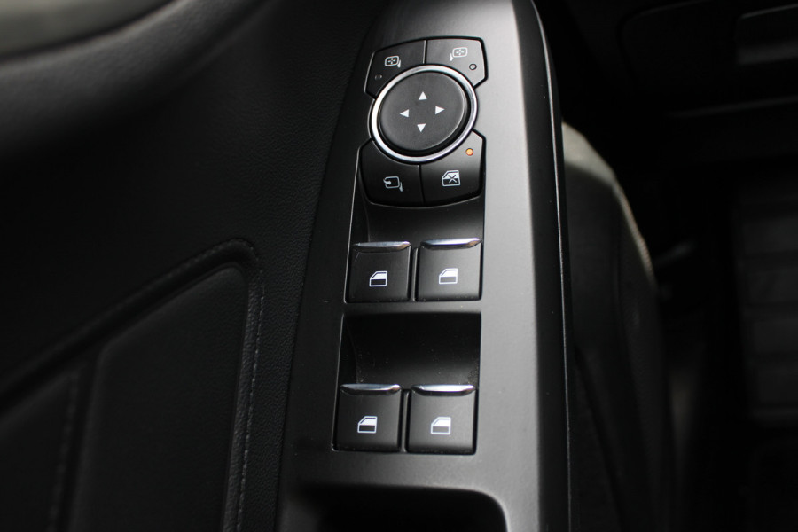 Ford FOCUS Wagon 1.0 EcoBoost Titanium Business | Trekhaak | Origin NL | Parkeersensor voor + achter | Carplay