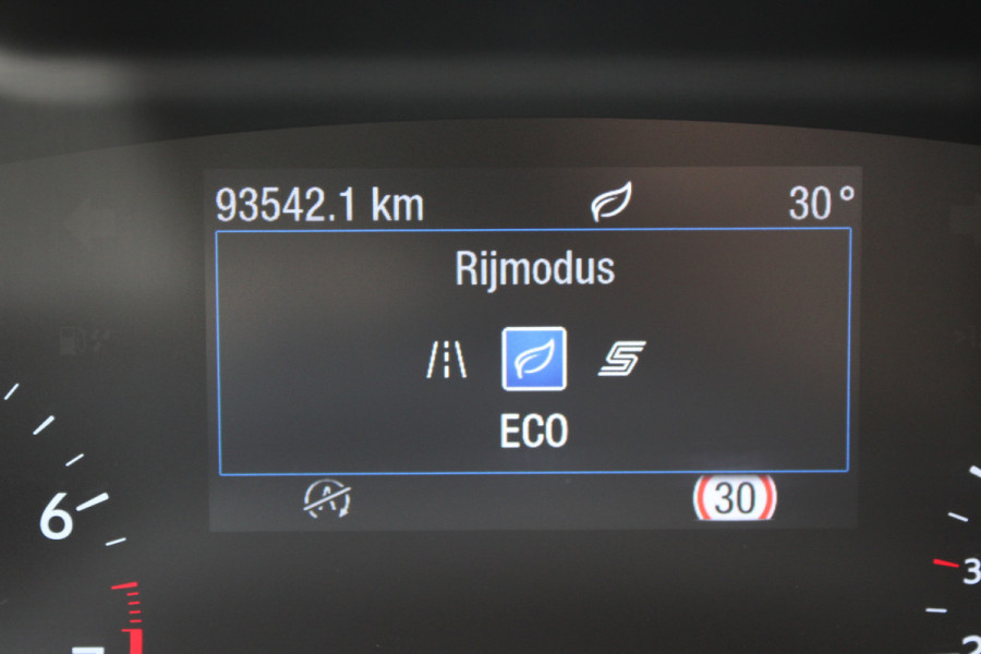 Ford FOCUS Wagon 1.0 EcoBoost Titanium Business | Trekhaak | Origin NL | Parkeersensor voor + achter | Carplay