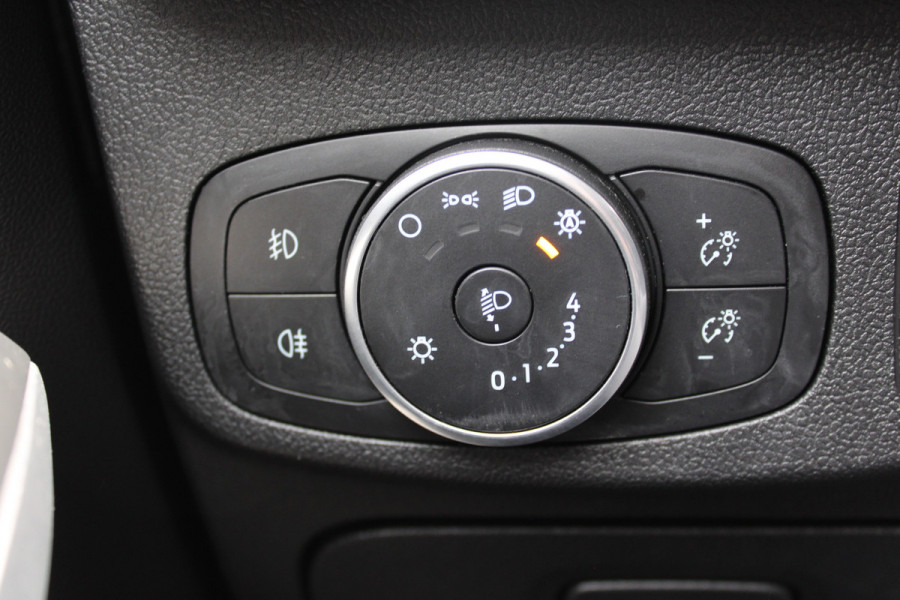 Ford FOCUS Wagon 1.0 EcoBoost Titanium Business | Trekhaak | Origin NL | Parkeersensor voor + achter | Carplay