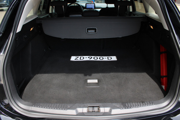 Ford FOCUS Wagon 1.0 EcoBoost Titanium Business | Trekhaak | Origin NL | Parkeersensor voor + achter | Carplay