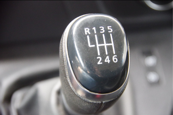 Renault Master 2.3 dCi L1H1 150PK, TREKHAAK, CAMERA, NAVI, CRUISE, AIRCO, PARKEERSENSOREN