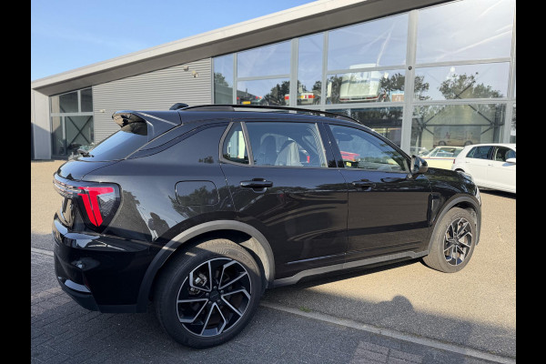 Lynk & Co 01 1.5 Core NIEUW MODEL!| VAN: 36.900,- VOOR 34.440,- UW WKVOORDEEL: 2.460,- | FABRIEKSGARANTIE T/M 2030! | CAMERA| STOELVERWARMING